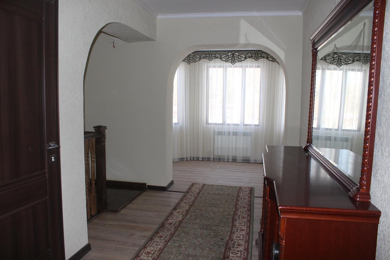 Mount Yard Karakol Hotel Exterior photo